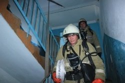 Спасатели МЧС России ликвидировали пожар в муниципальном многоквартирном жилом доме в Юргинском ГО