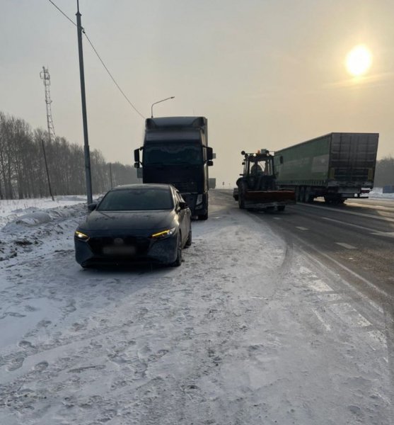 В Юргинском округе полицейские привлекли к ответственности водителя, который опасным маневром спровоцировал ДТП